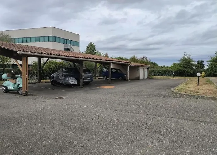 Le Panoramique - Parking, Tram A, Netflix Cenon